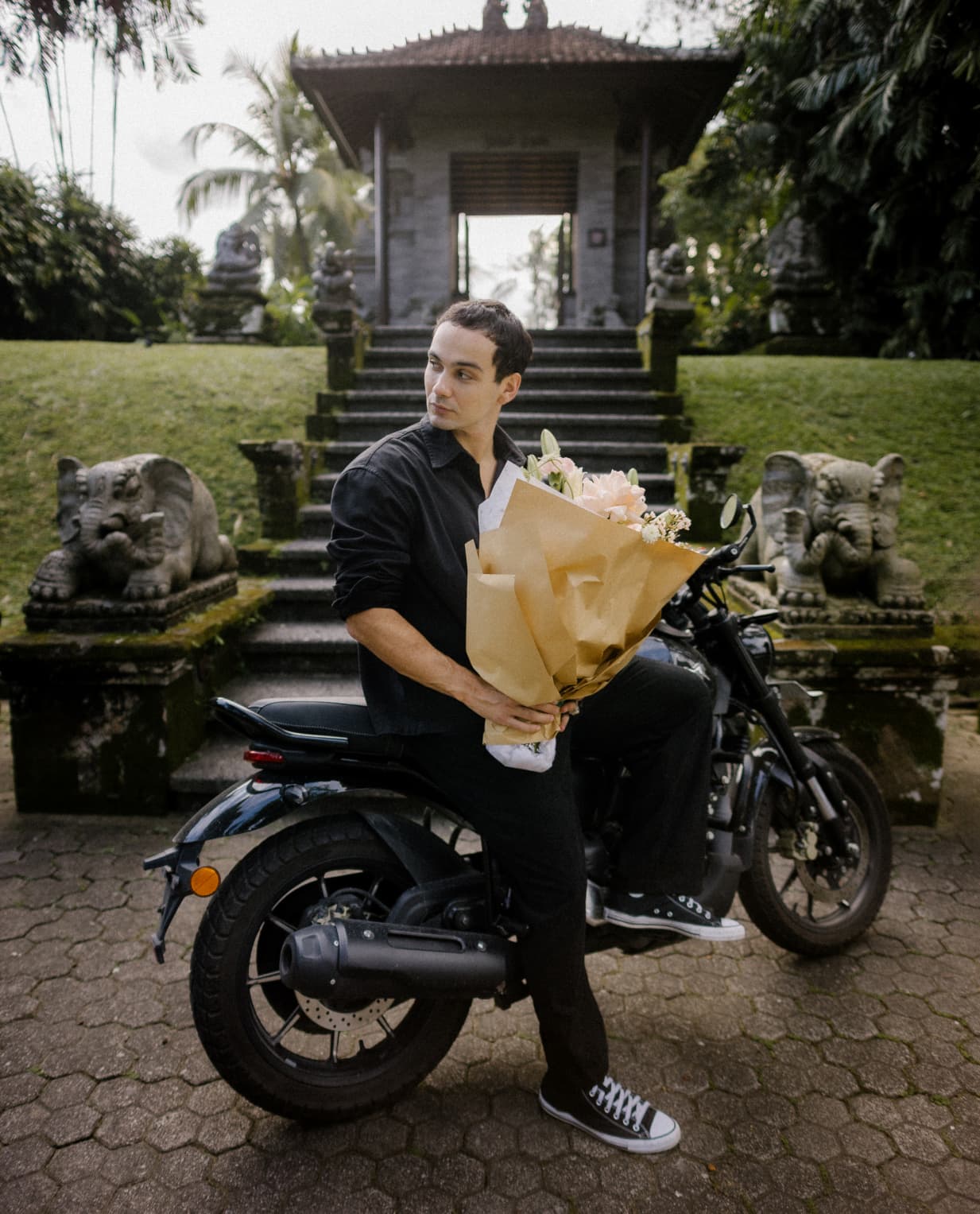 Celestial Hearts: Hot Air Balloon Ride - image 4