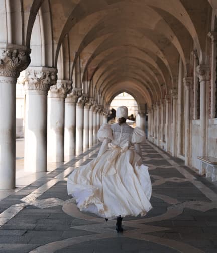 "Sweet Melancholy
in Venice" preview